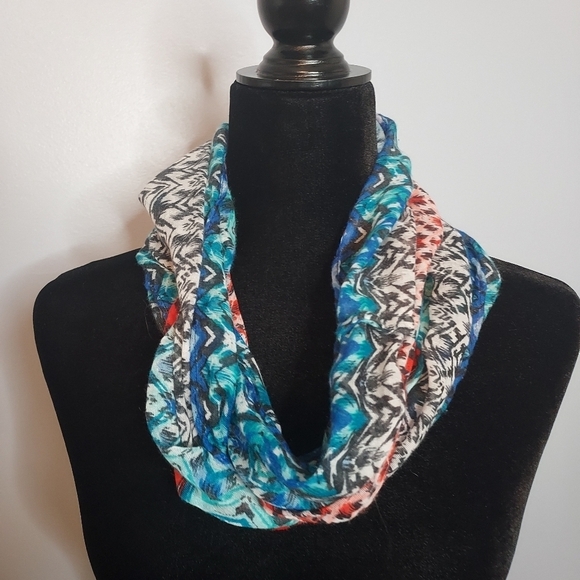 Neon Soul Chevron Infinity Scarf - Picture 5 of 6